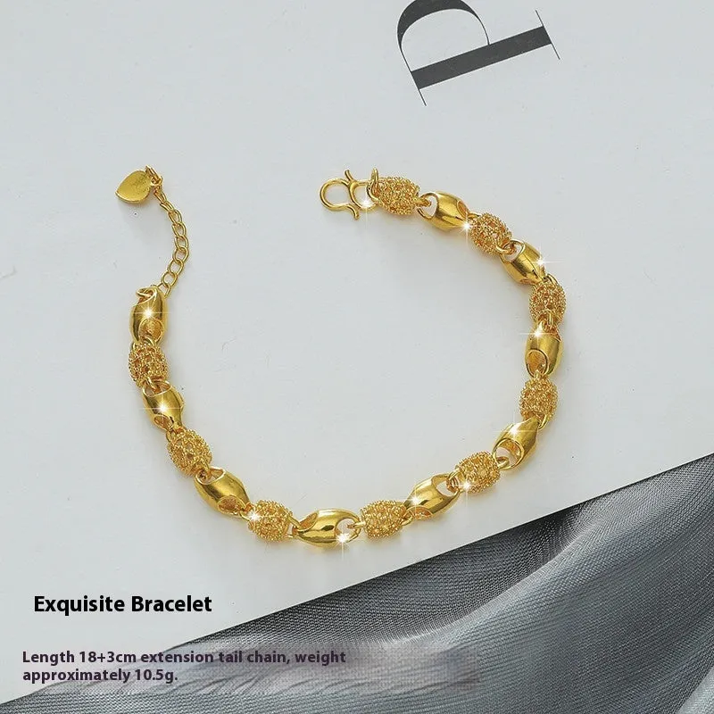 Gold brass heart-shaped fashion bracelet for women with electroplated finish on flat surface