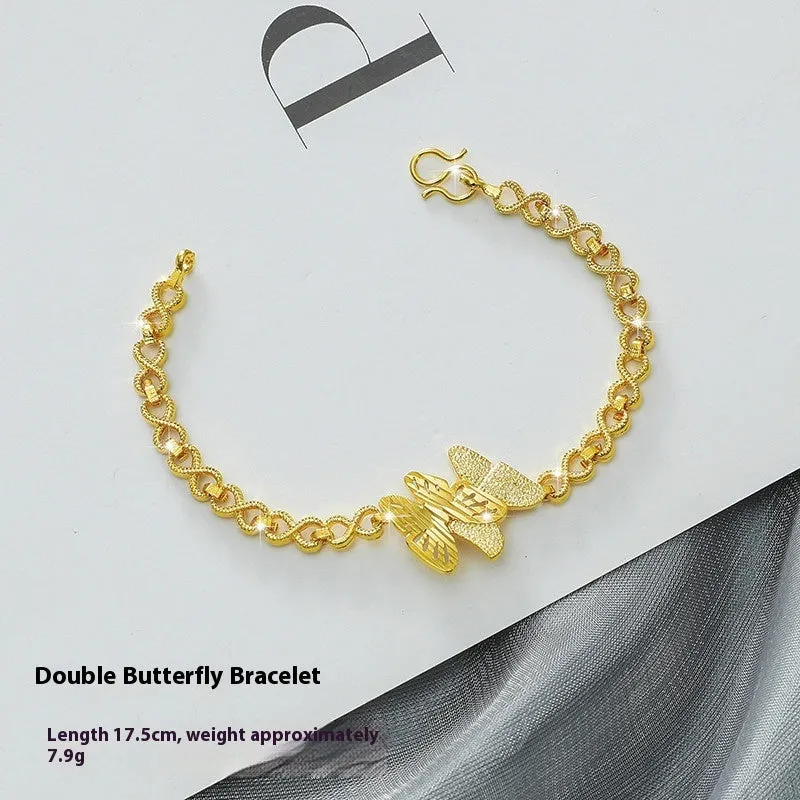 Gold brass heart-shaped fashion bracelet for women with electroplated finish on flat surface