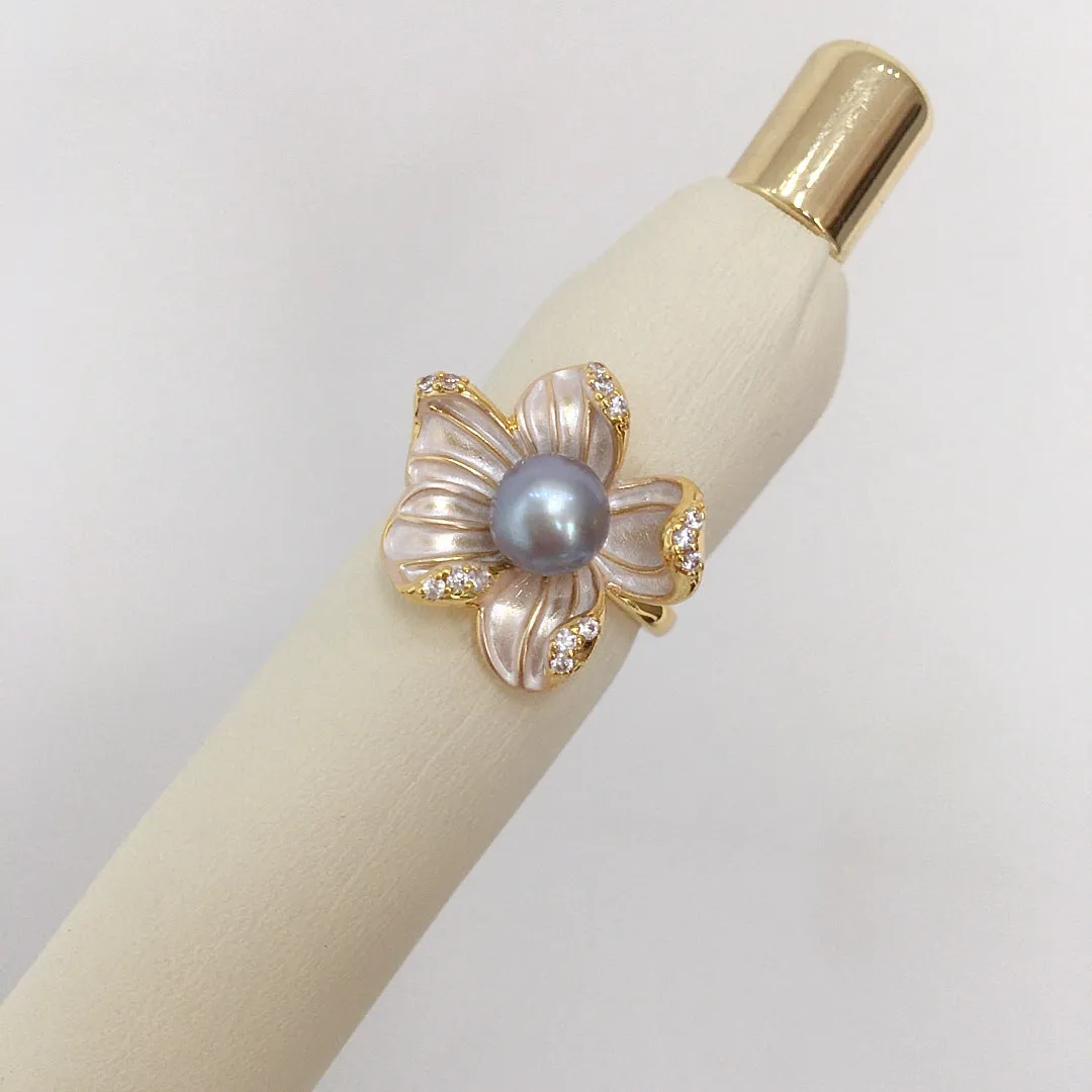 5A bright natural freshwater pearl ring with 18K gold plated frosted flower design, adjustable opening, white pearl colour