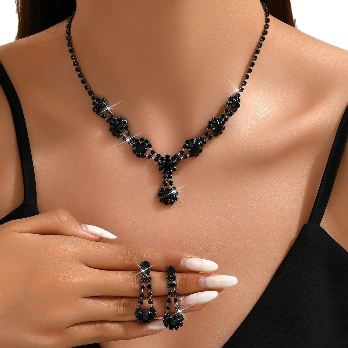 Rhinestone crystal necklace and earrings set in silver colour