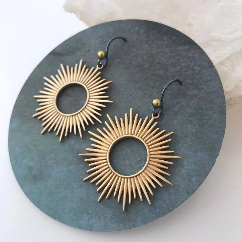 Retro distressed hollow-out geometric ring earrings in alloy with electroplated finish