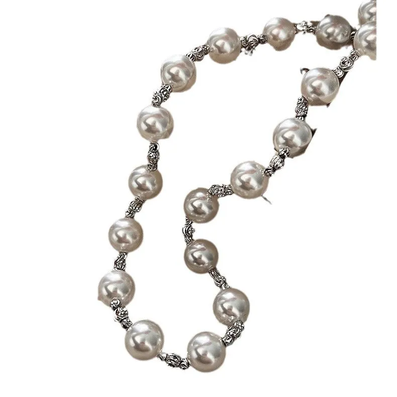 Women's 10mm pearl chain necklace with geometric pendant on 45cm chain, mother pearl shellfish, handmade