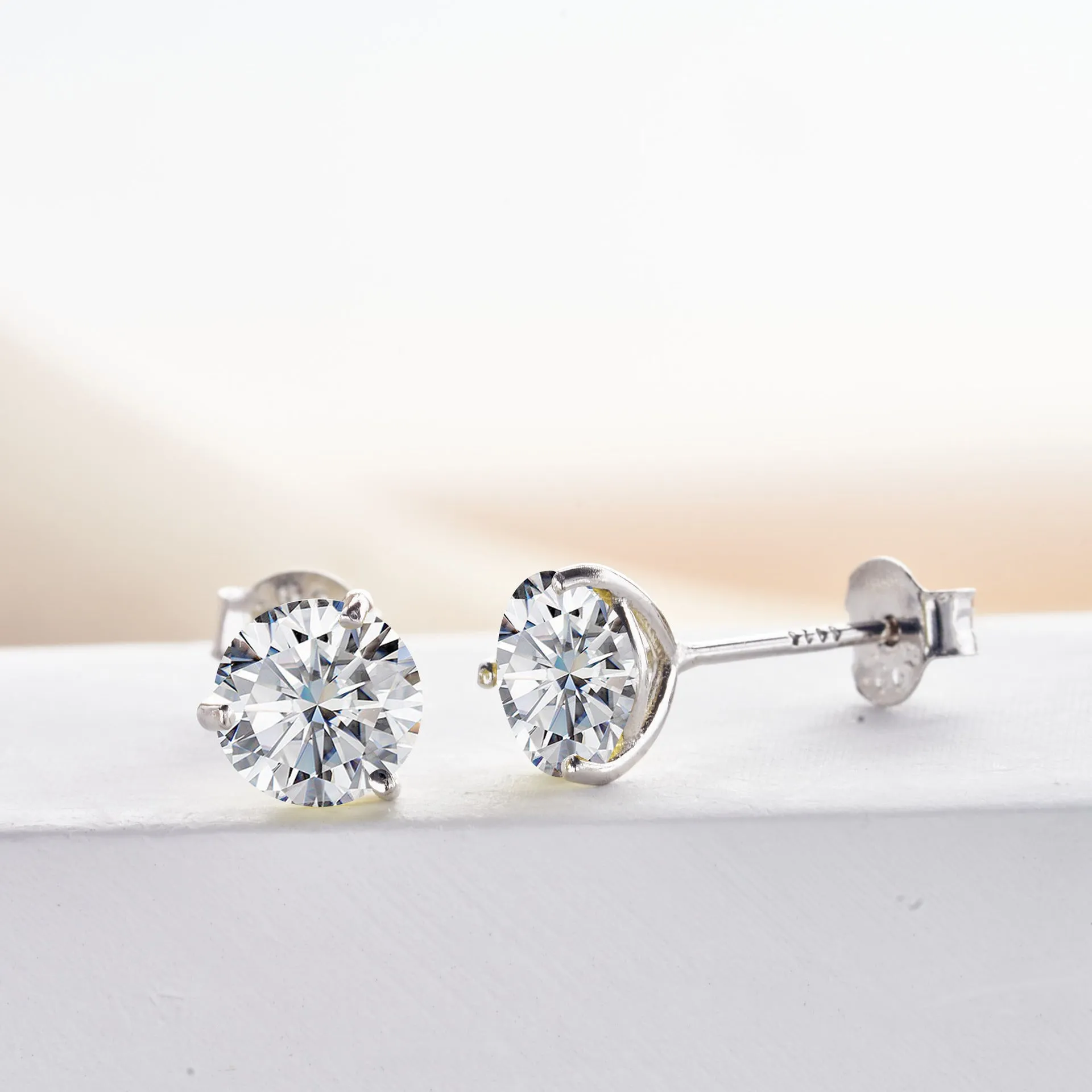 Micro inlaid moissanite stud earrings in S925 sterling silver with round natural stones, unisex design, 1CT per pair