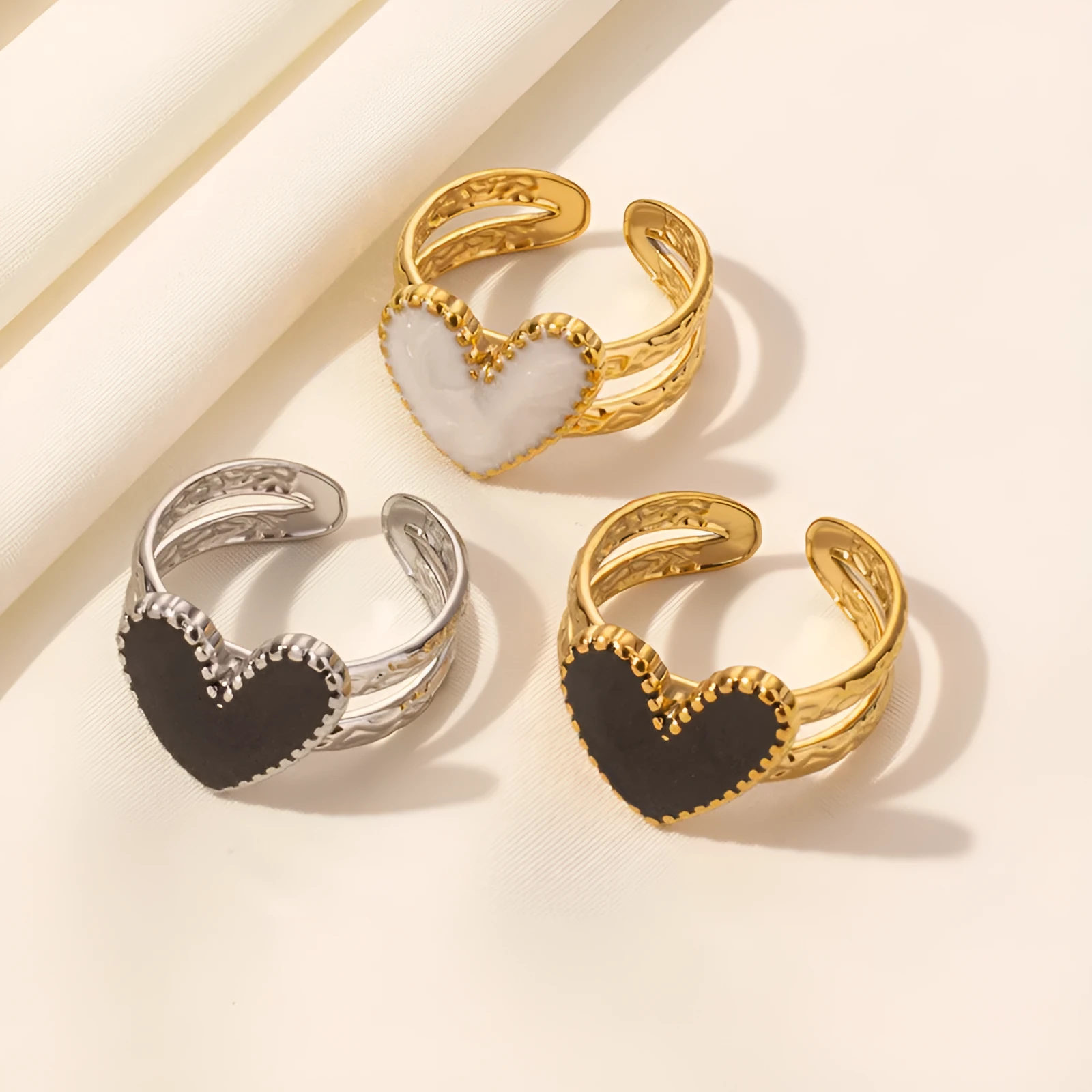 304 stainless steel heart-shaped drip open ring with polished finish in three colour options