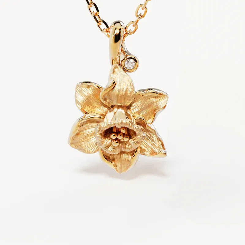 Women's creative all-match flower pendant necklace made of 304 stainless steel with 18K gold electroplating, 45cm chain length