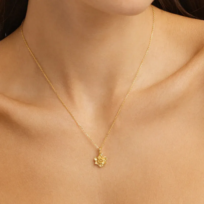 Women's creative all-match flower pendant necklace made of 304 stainless steel with 18K gold electroplating, 45cm chain length
