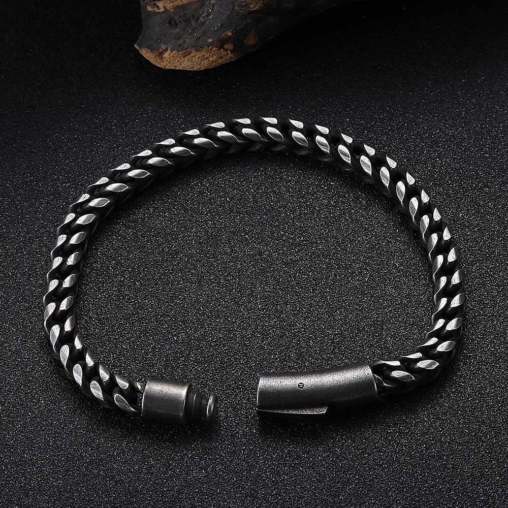 Men's titanium steel retro geometric bracelet with irregular shape, available in 19.5cm and 21.5cm lengths