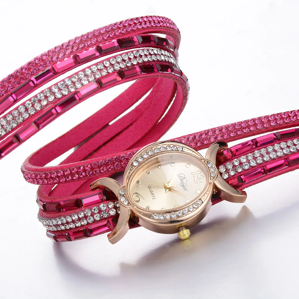 New casual rhinestone watch for women with round stainless steel case, leather band, and analog quartz movement