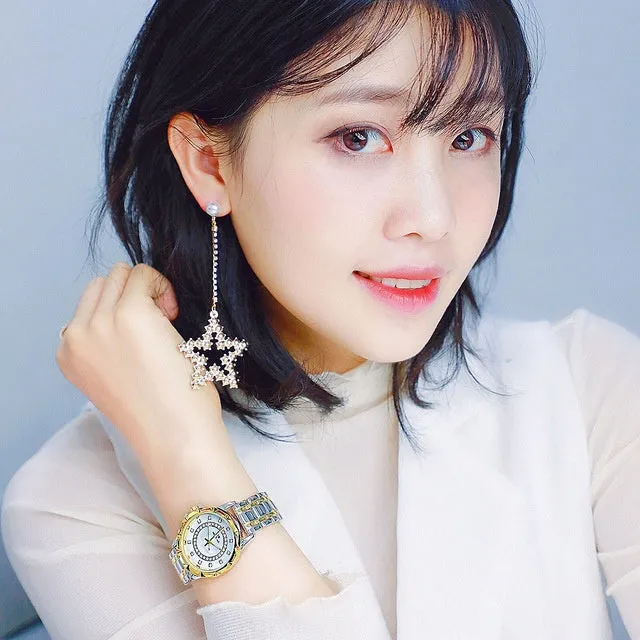 Women's diamond-set quartz wristwatch round alloy case 32mm gold finish mineral glass