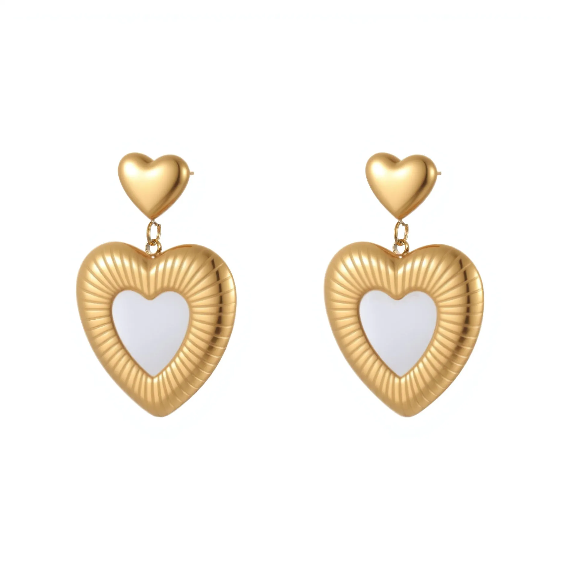 A pair of gold heart-shaped white fritillary earrings for women, made from stainless steel with 18K electroplating.