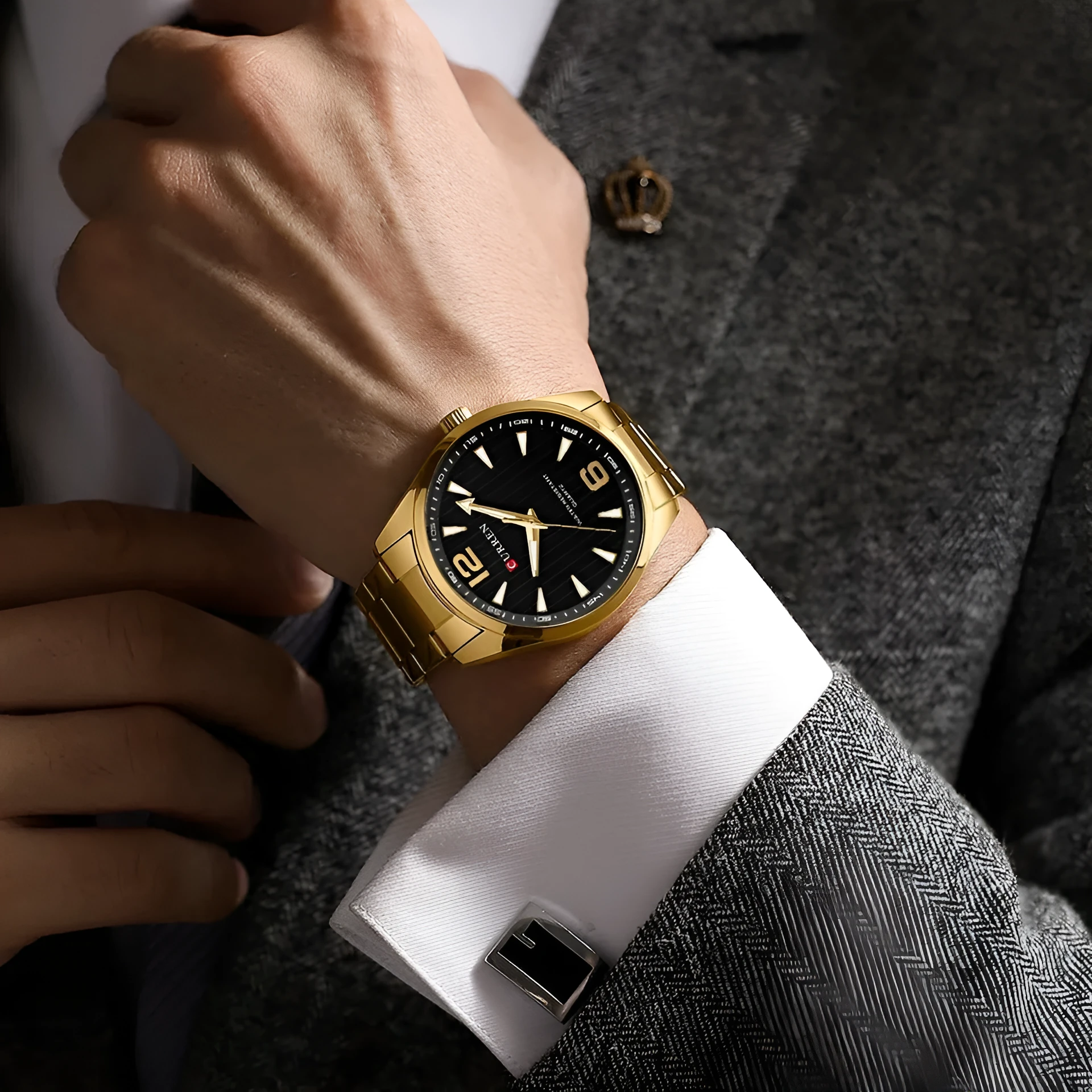 Men's business quartz watch with stainless steel strap, black shell blue colour, 11mm alloy case on display