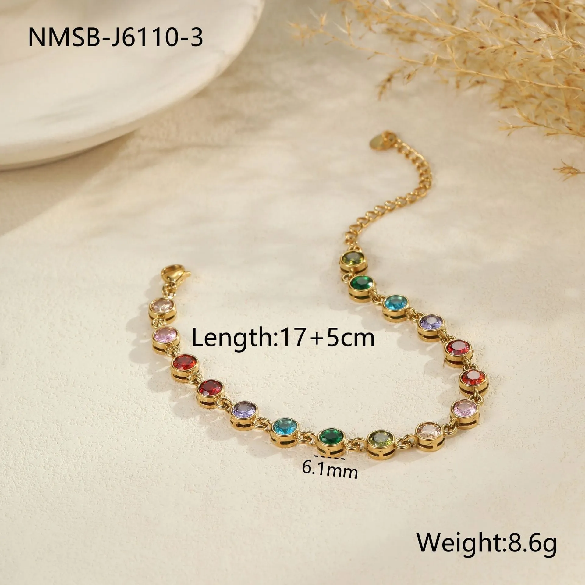 Women's stainless steel bracelet with 18K electroplated finish in heart, circle and square geometric shapes
