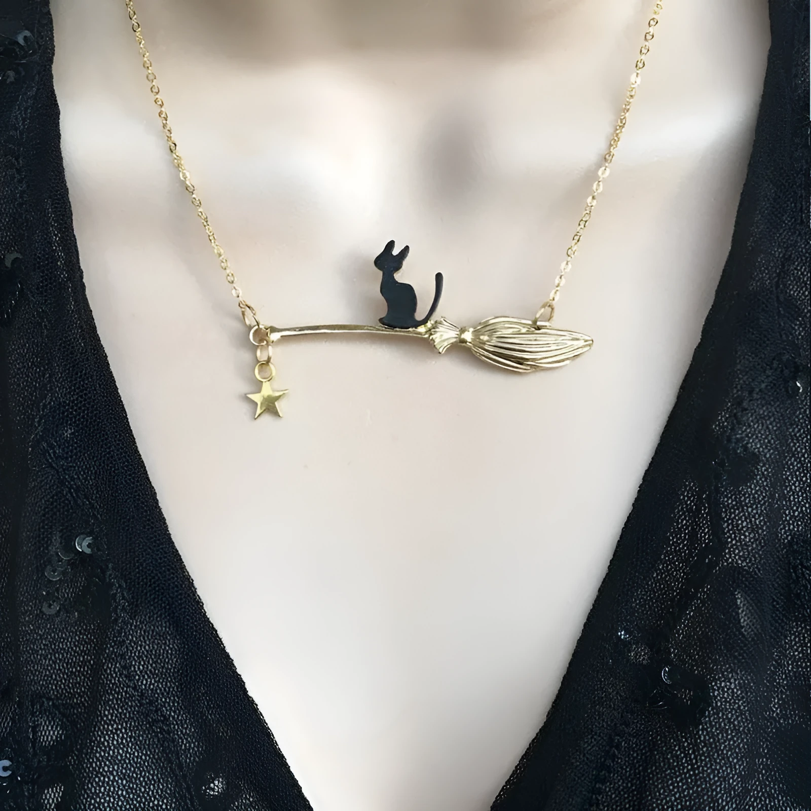 Halloween black cat alloy necklace pendant with animal zodiac totem styling in gold and silver finishes