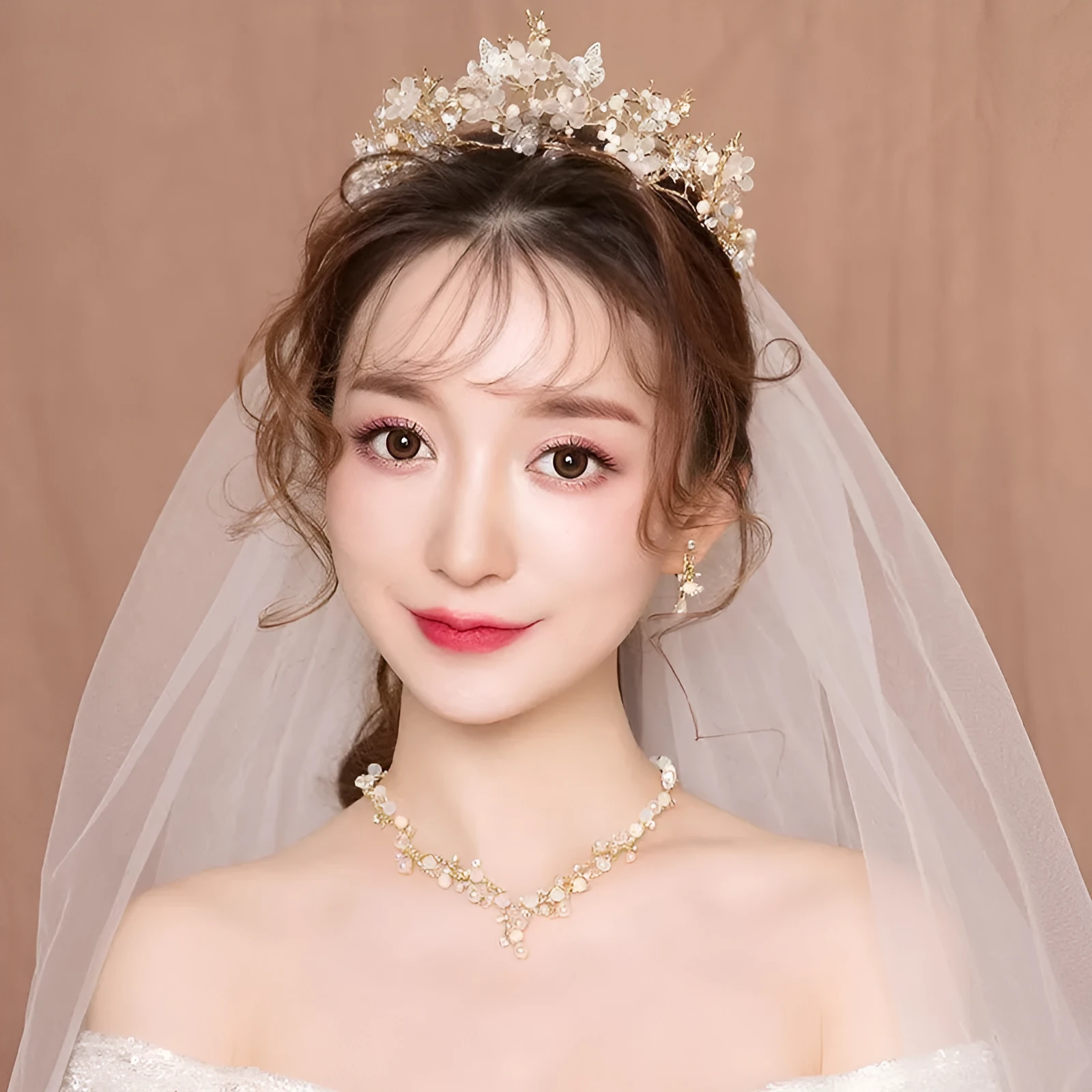 Bride wedding dress crown three-piece headdress set super fairy series with crystal details and matching necklace earrings