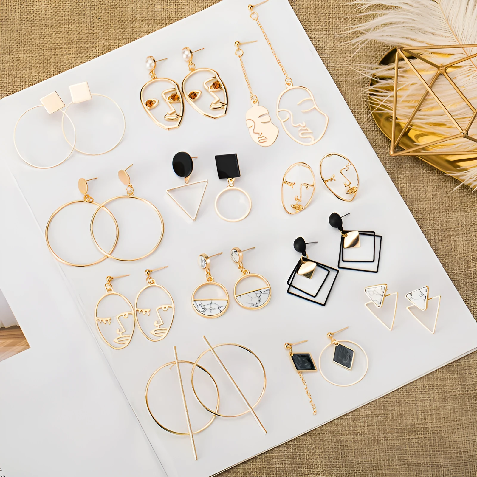 Geometric round earrings set of 4 in gold and silver alloy with electroplated finish