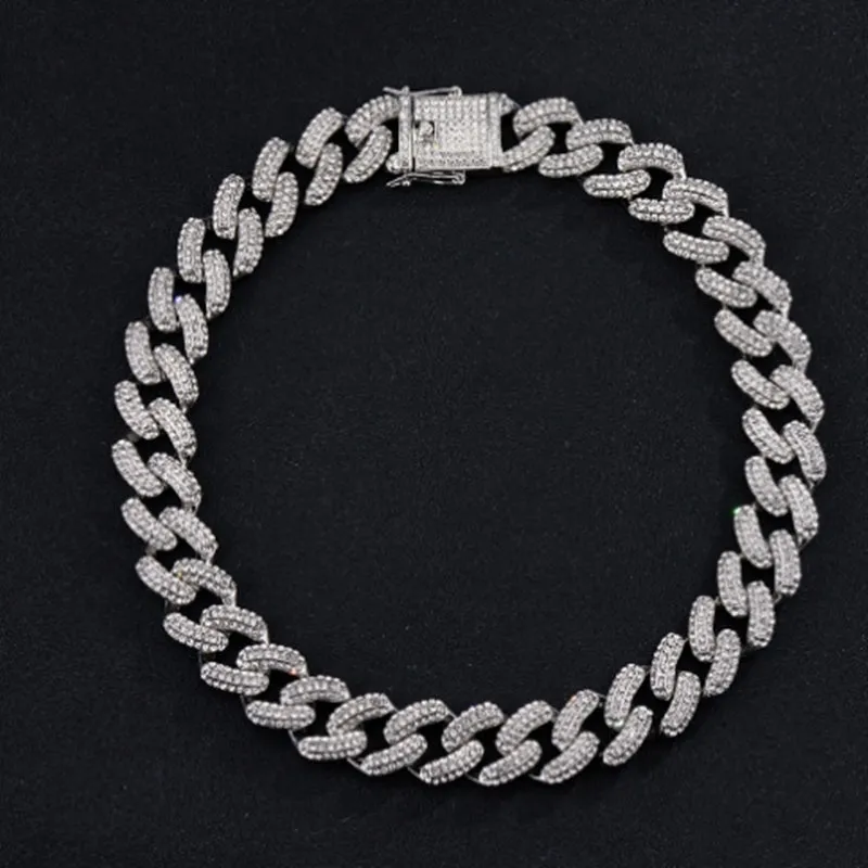 Gold hip hop rhinestone necklace with geometric design and clavicle chain in zinc alloy