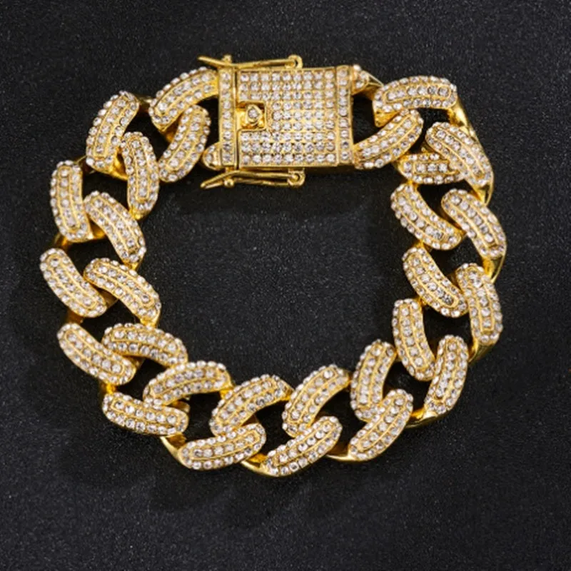 Gold hip hop rhinestone necklace with geometric design and clavicle chain in zinc alloy