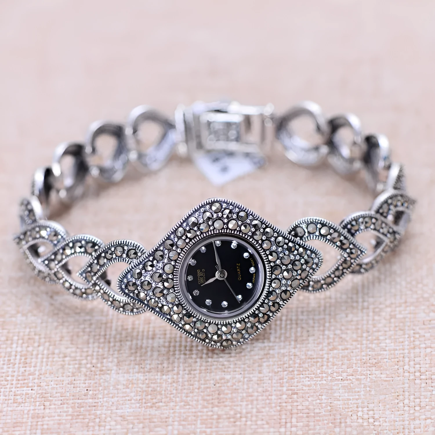 Love Thai Silver heart-shaped diamond processing women's bracelet watch in Photo Colour