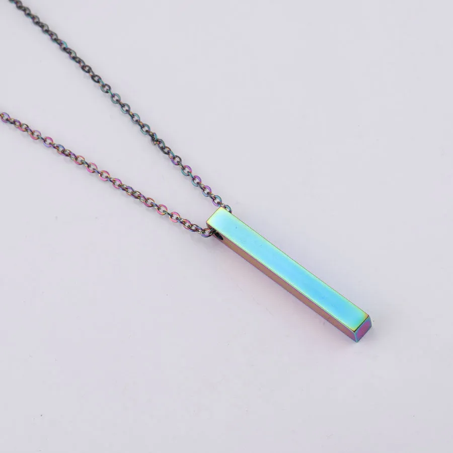 3D engraved bar necklace in colour-plated finish on adjustable stainless steel link chain