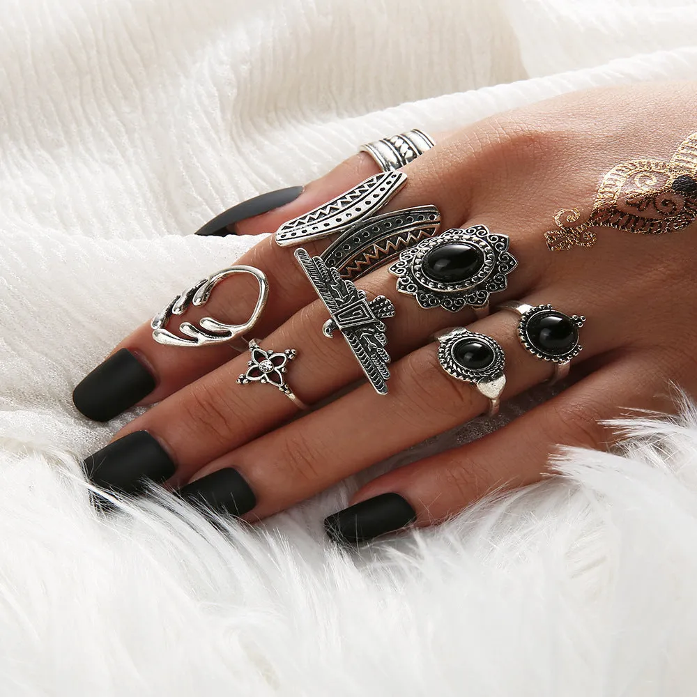 Alloy black gem U-shaped electroplated ring on display, silver colour option