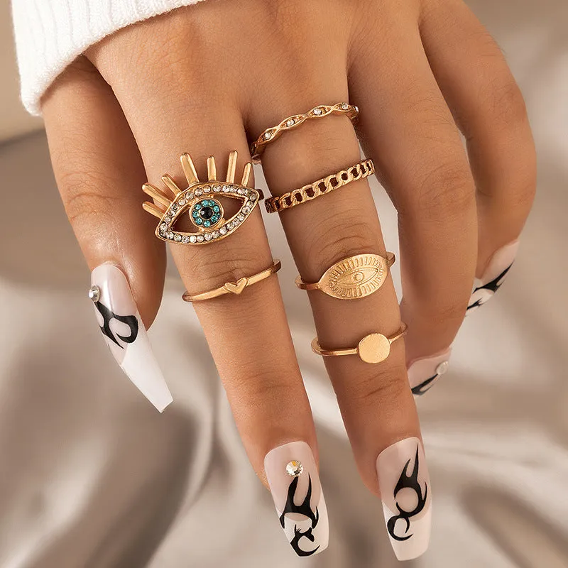 Alloy black gem U-shaped electroplated ring on display, silver colour option