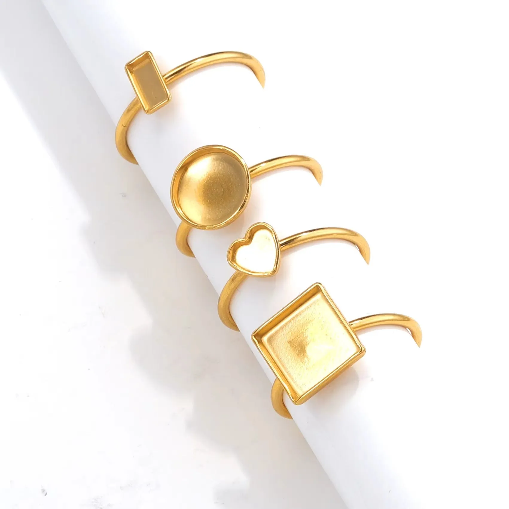 Golden electroplated stainless steel DIY ring setting with totem pattern in medium size