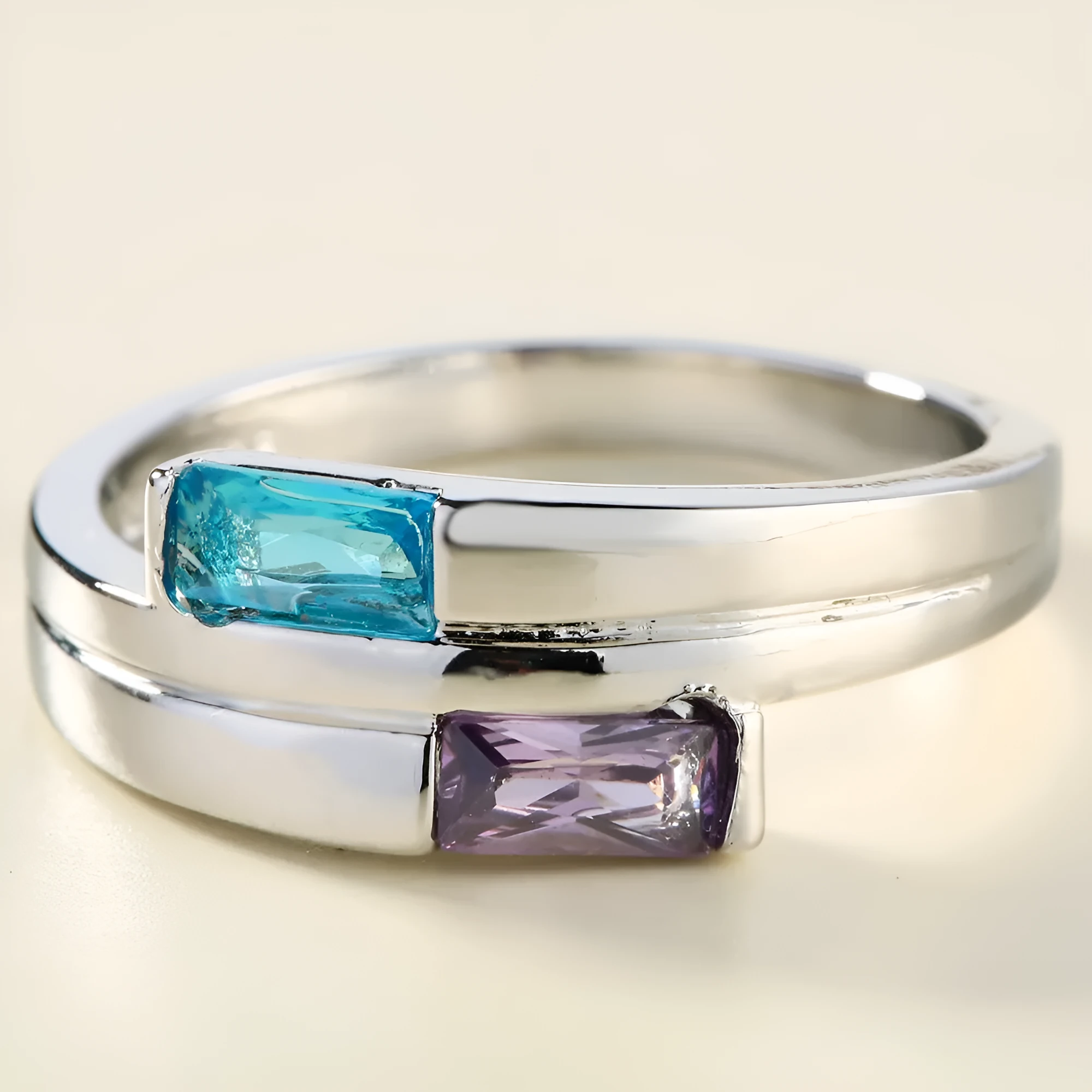 Silver colour electroplated copper ring with zircon detailing in European American style