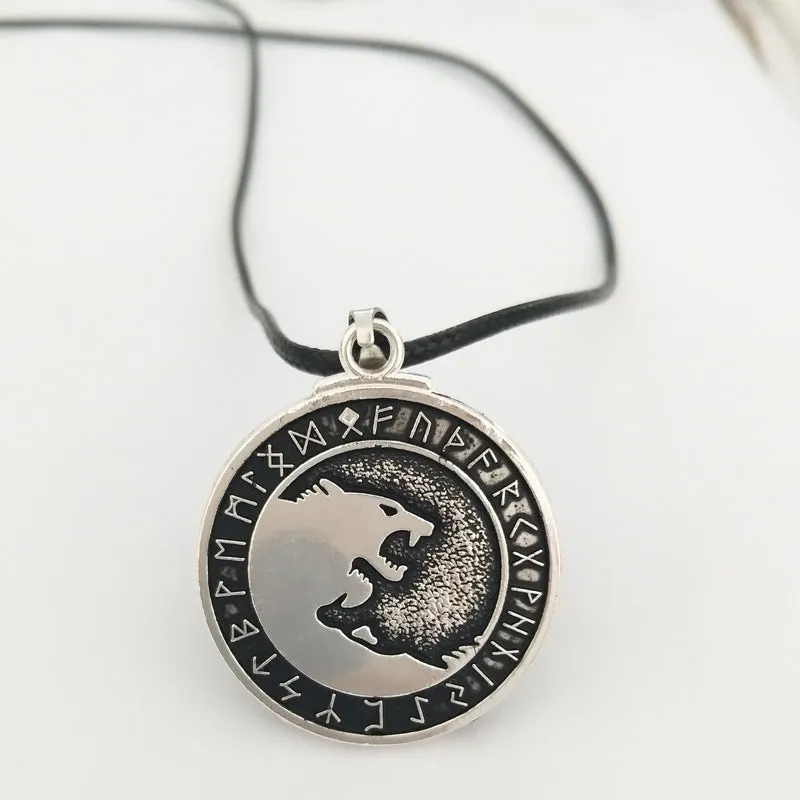 Viking pendant necklace retro silver alloy 40mm x 38mm on leather rope