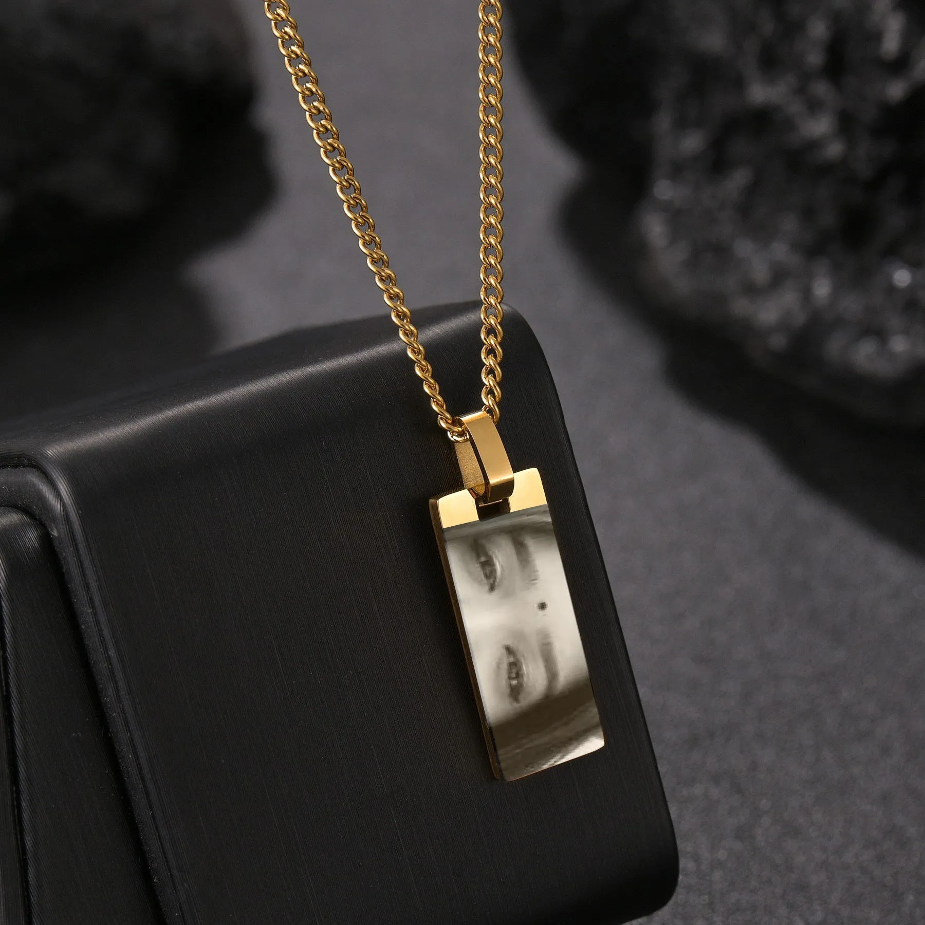 Custom stainless steel necklace with engraved eye photo on titanium steel geometric pendant, colour HZ001