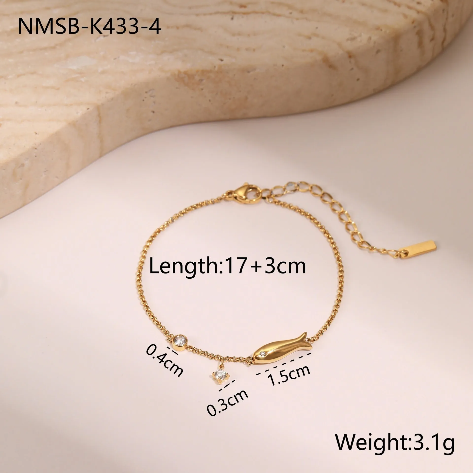Women's gold-plated stainless steel bracelet with star-shaped zircon pendant