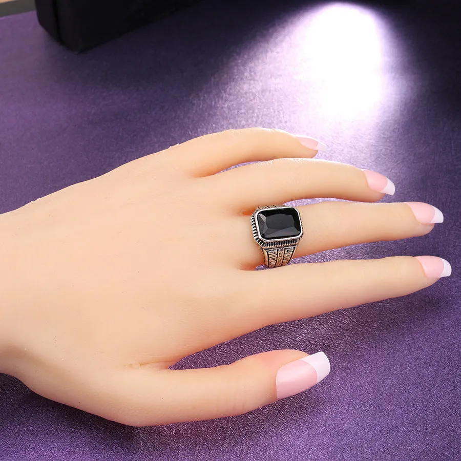 Alloy geometric ring with electroplated finish and artificial gem inlay in ancient silver colour, size 8