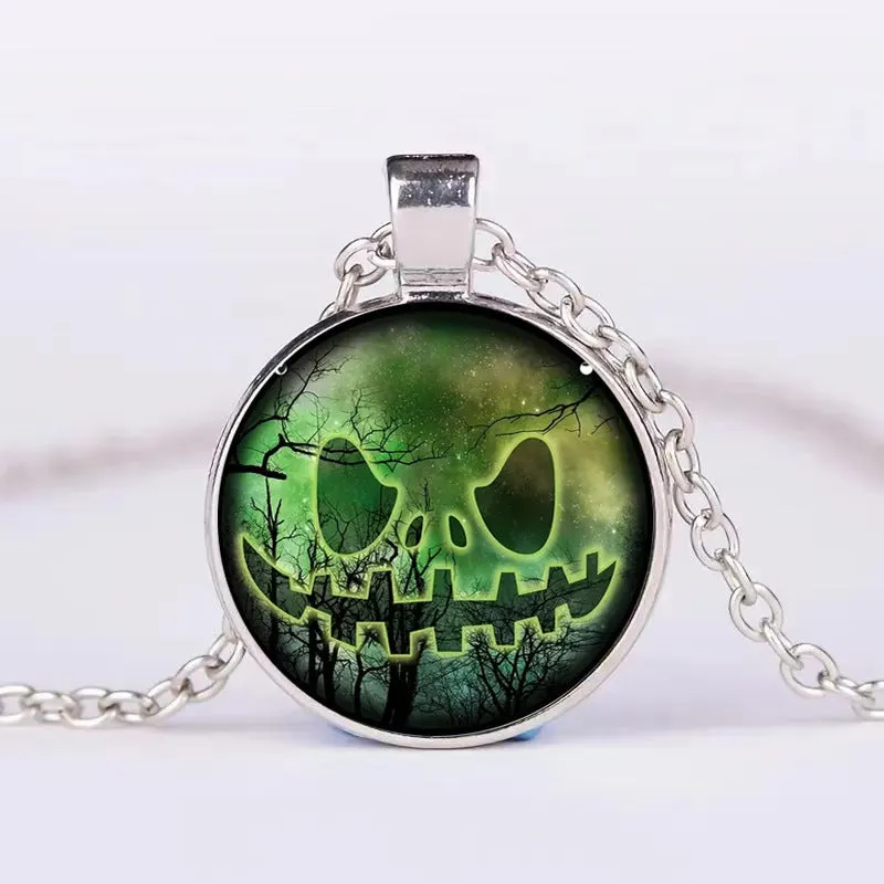 Halloween alloy clavicle necklace with pumpkin, ghost, and bat pendant in colour option N113536