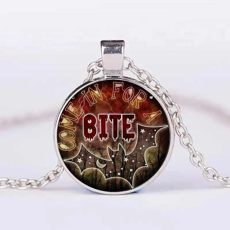 Halloween alloy clavicle necklace with pumpkin, ghost, and bat pendant in colour option N113536