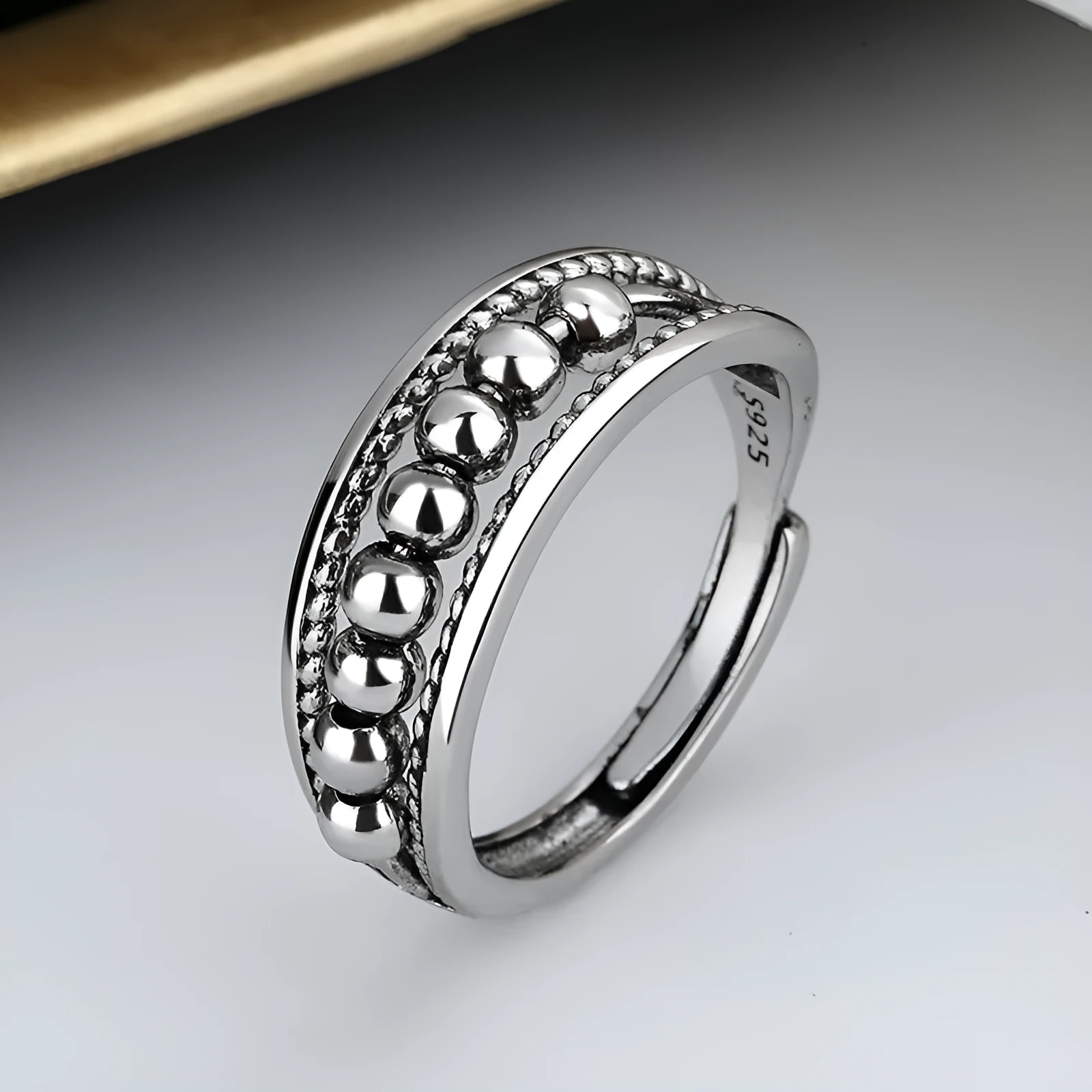 Adjustable copper couple ring with vintage geometric shape and electroplated finish