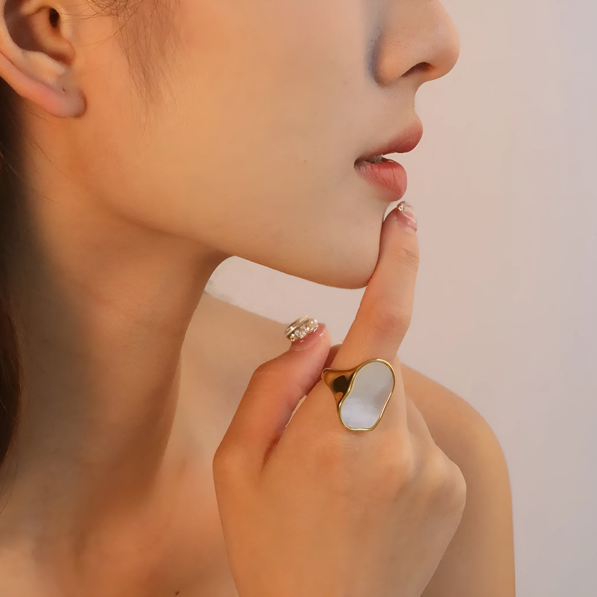 White shell ring with gold plated stainless steel band, diamond and geometric design, for women