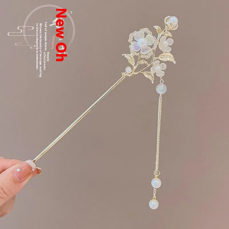 Alloy hair clasp with electroplated finish and antique floral design in geometric shape