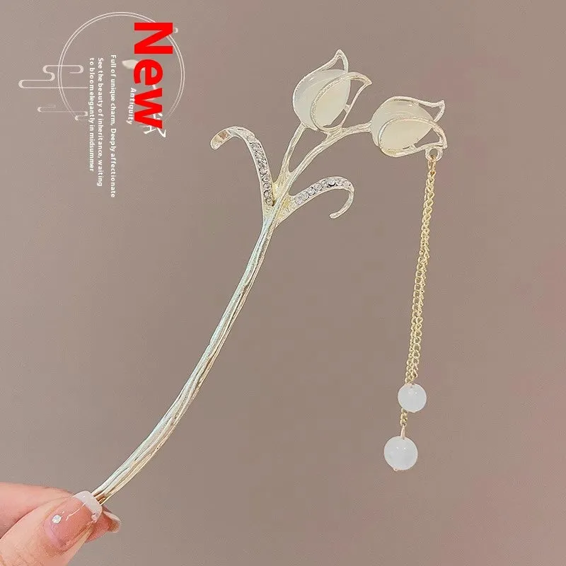Alloy hair clasp with electroplated finish and antique floral design in geometric shape