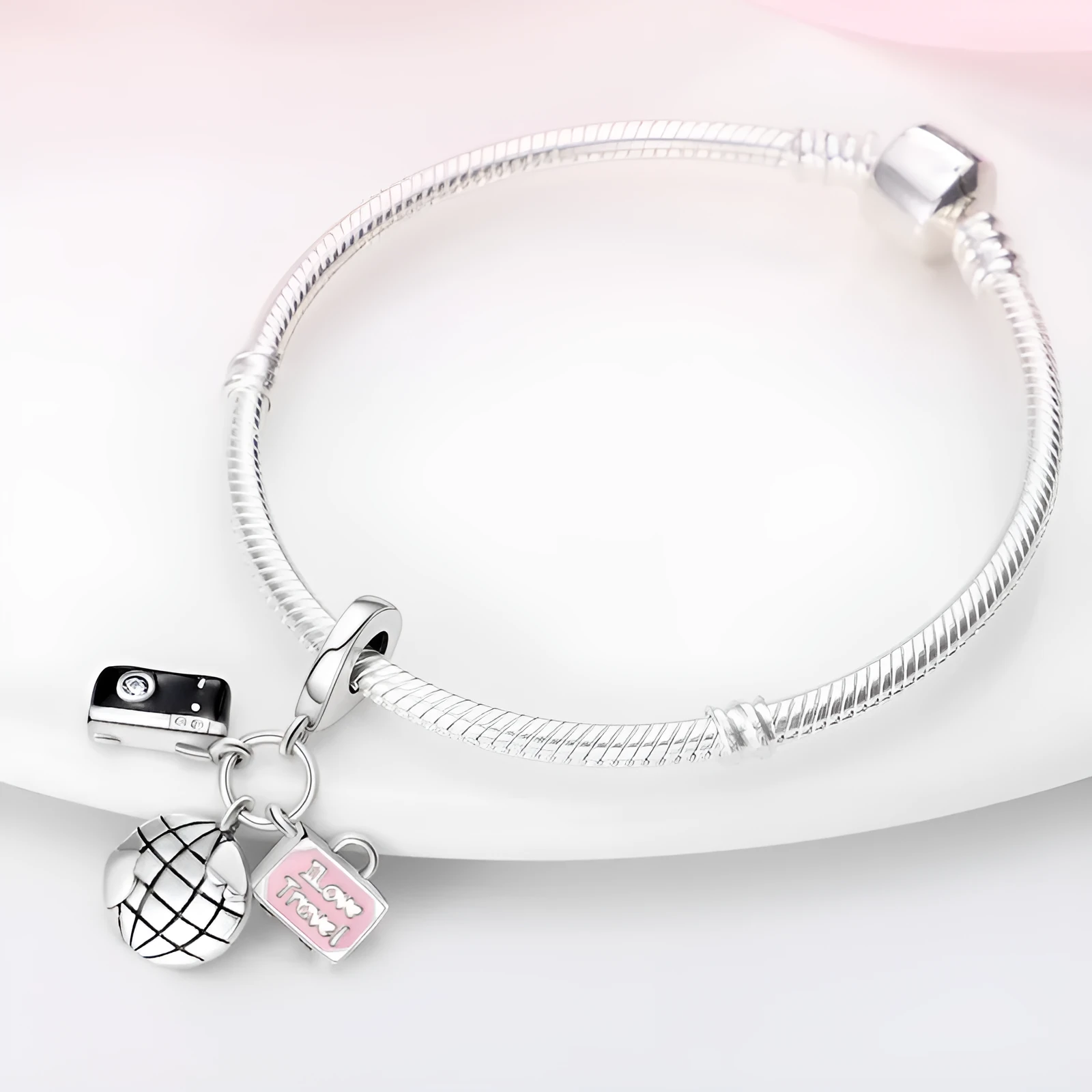 Silver-plated travel bead pendant with copper base, Earth camera emblem, leisure style for casual wear