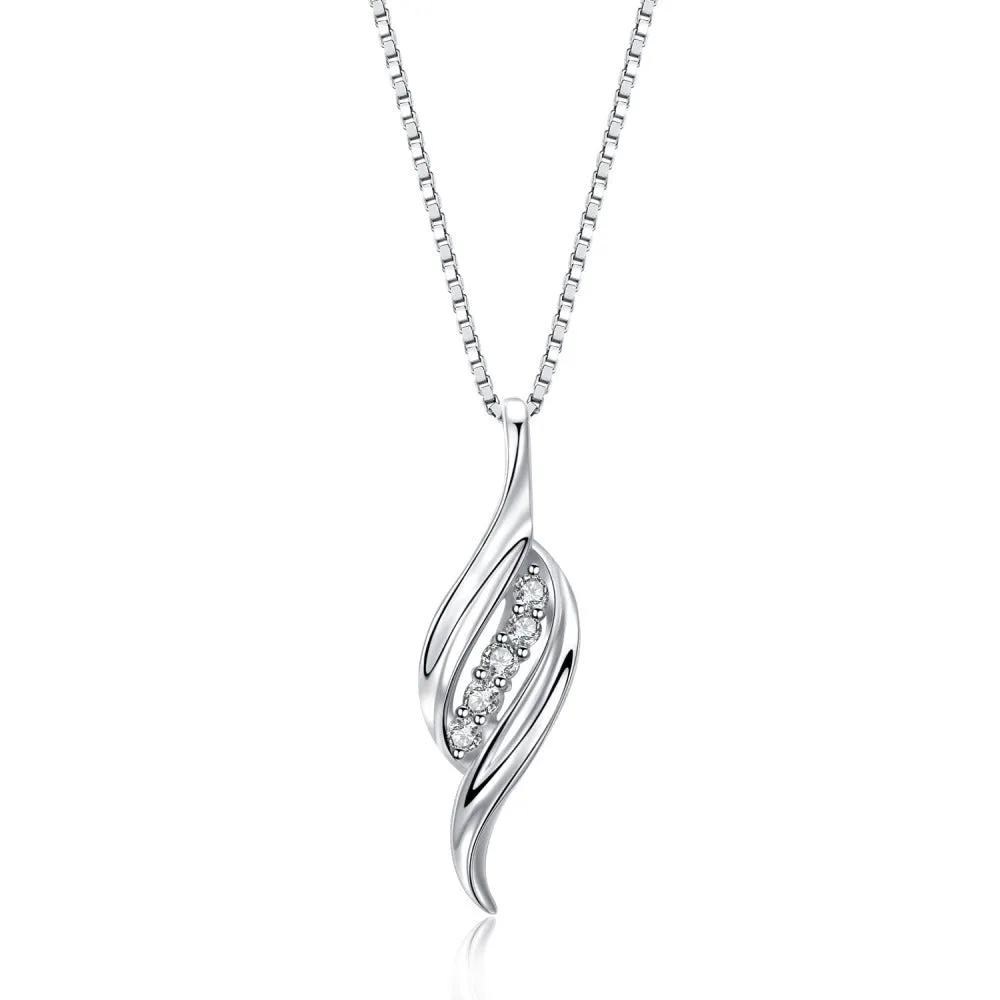 Women's 925 silver conch style clavicle chain necklace in white gold electroplate finish