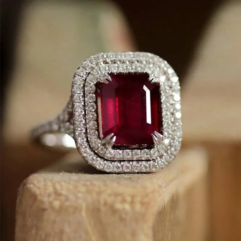 Square geometric copper princess ring for women with red F827 colour rhinestones.
