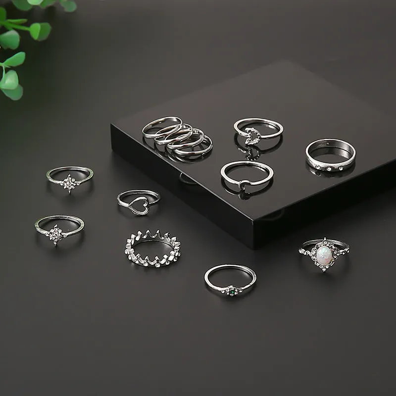 Vintage star moon rhinestone ring set of 13 pieces in gold and silver on display