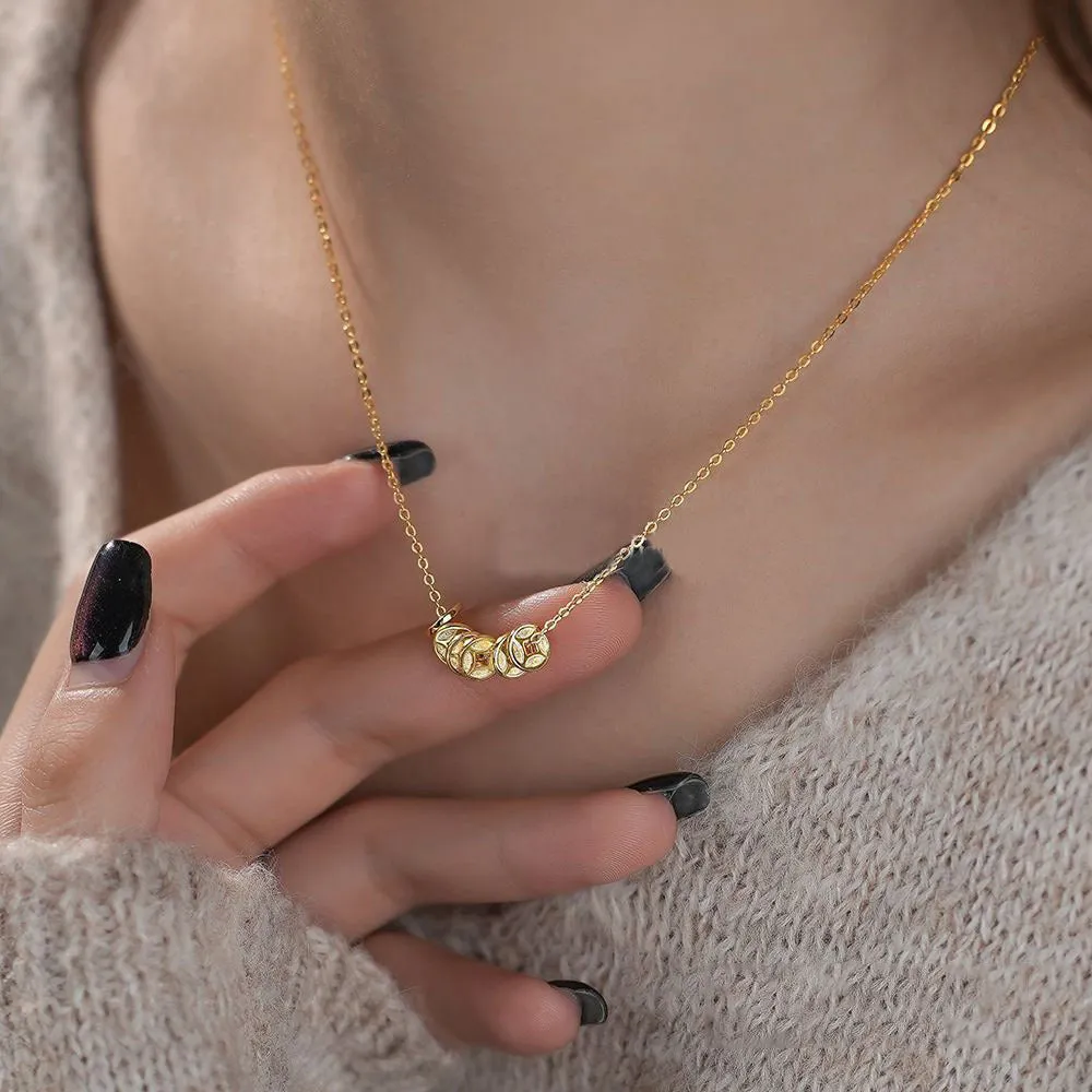 Titanium steel necklace with flower-shaped pearl pendant and adjustable chain