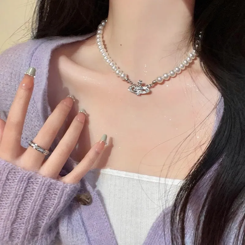 Titanium steel necklace with flower-shaped pearl pendant and adjustable chain