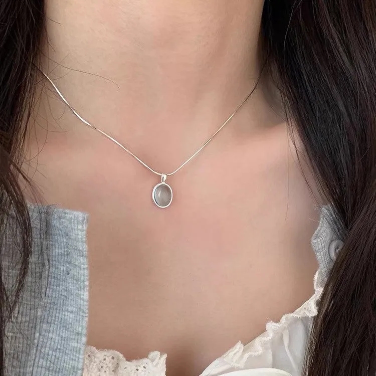 Titanium steel necklace with flower-shaped pearl pendant and adjustable chain