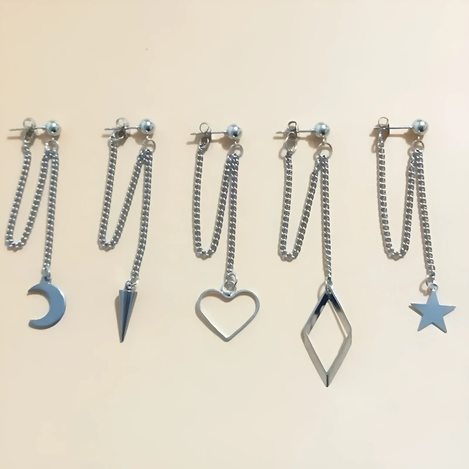 Geometric alloy stud earring in star shape, unisex single piece, ins style