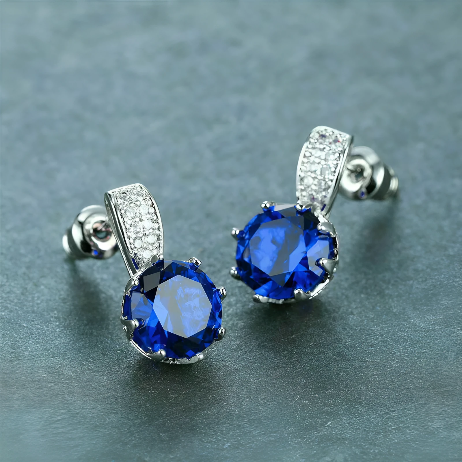Simple commuter women's copper geometric round stud earrings in E2837 Blue colour
