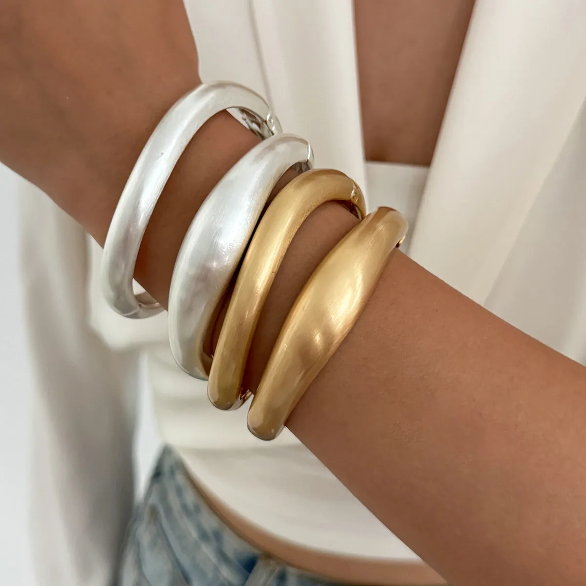 All-match matte texture spring bracelet ornament alloy electroplated ellipse design gold silver bracelet