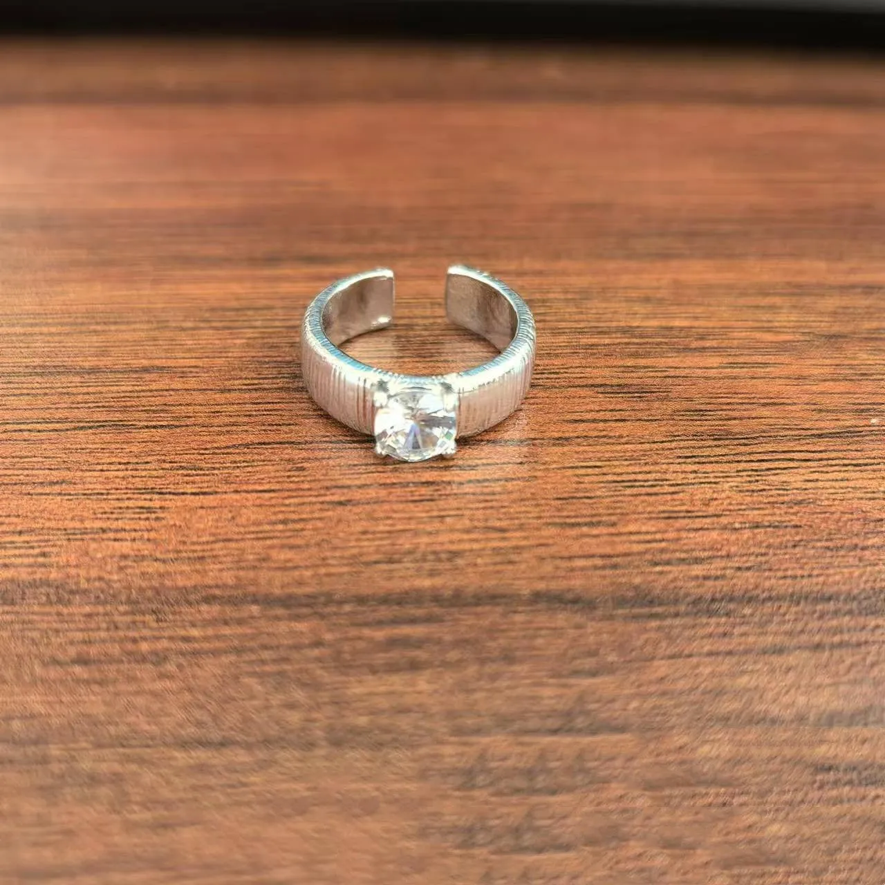 Men's zinc alloy open mouth adjustable ring with geometric round pattern