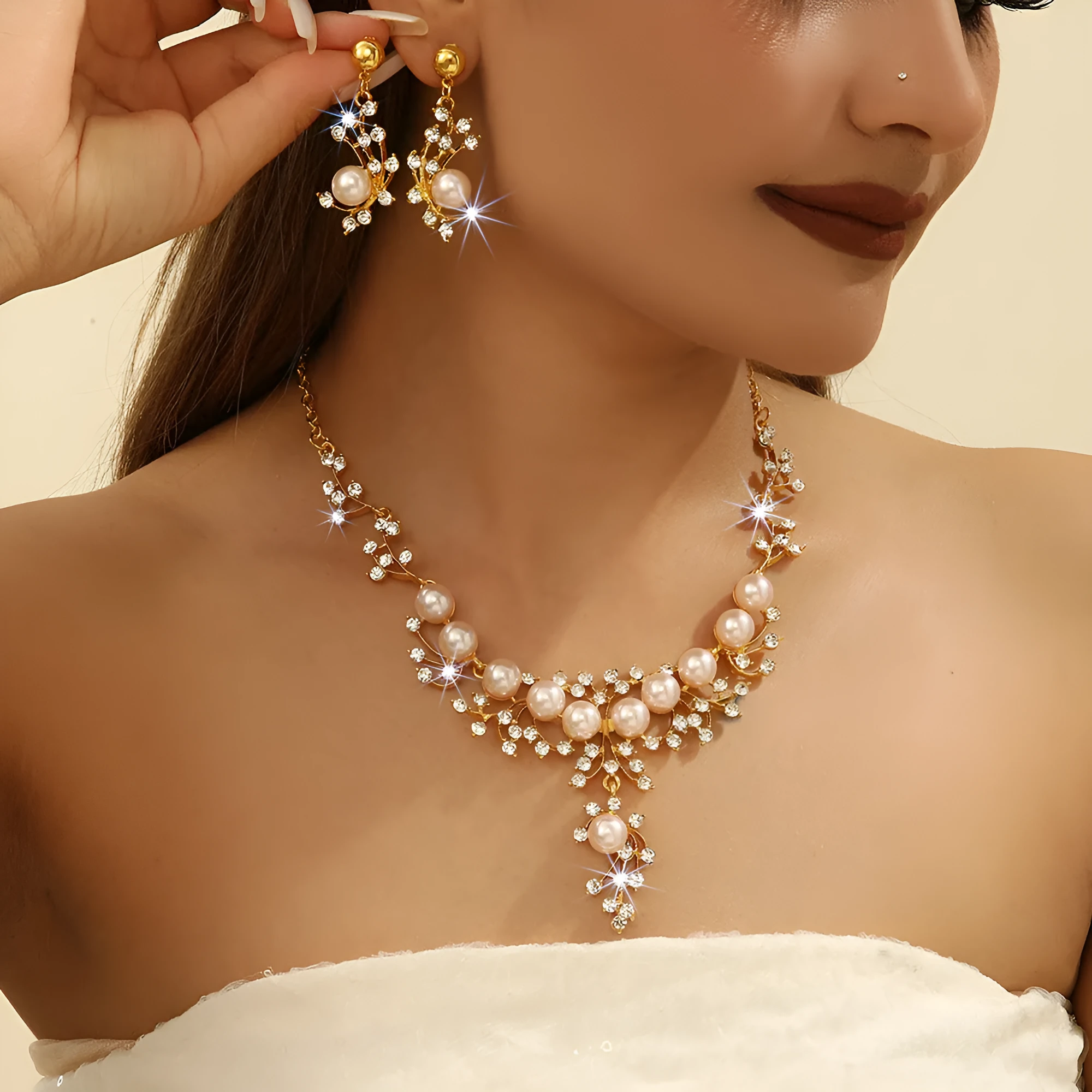 Women's fashion necklace and earrings set in gold or white with alloy construction and floral pattern