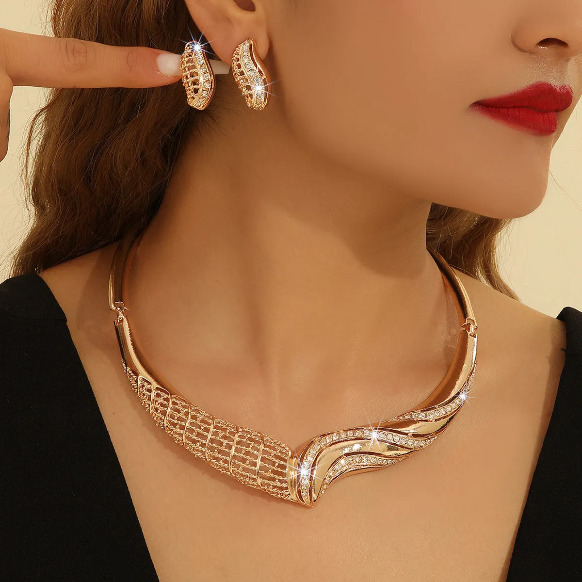 Gold alloy metal moon necklace and earrings suite for women with heart water drop bell patterns